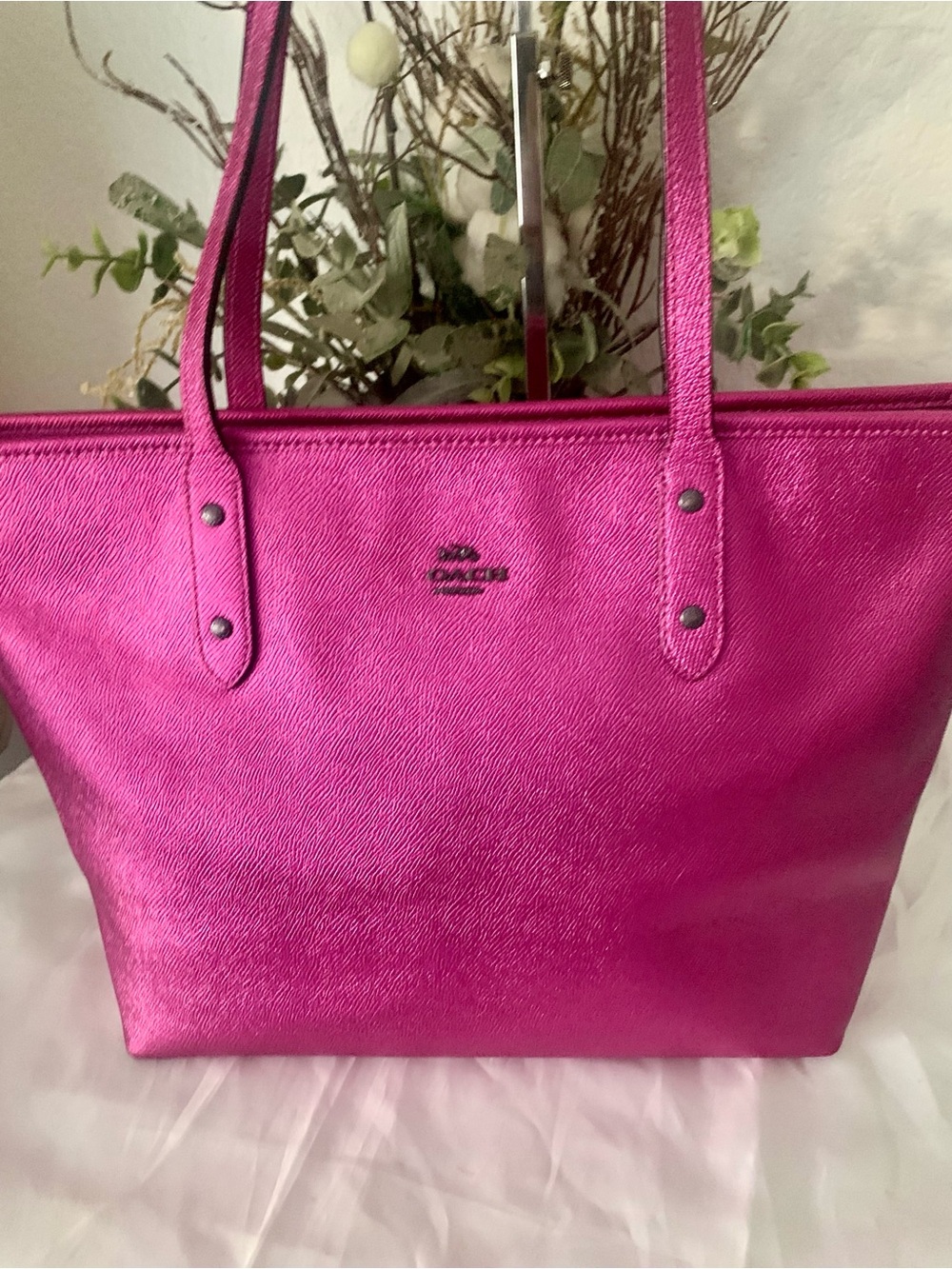 RARE Coach Metallic Fuchsia  City Tote with HARD TO FIND - Picture 2 of 8